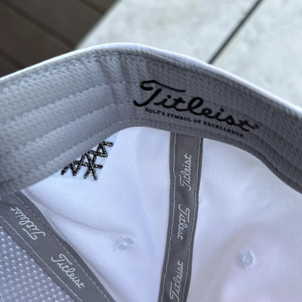Titleist White Cap with Black Logo Edgewood Tahoe